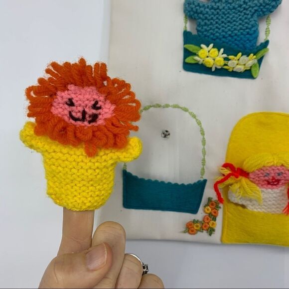 Vintage ‘70s handmade finger puppets - Picture 2 of 4